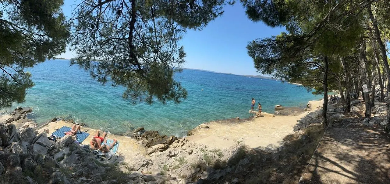 Apartments Buki-Sea View Drage 0*,